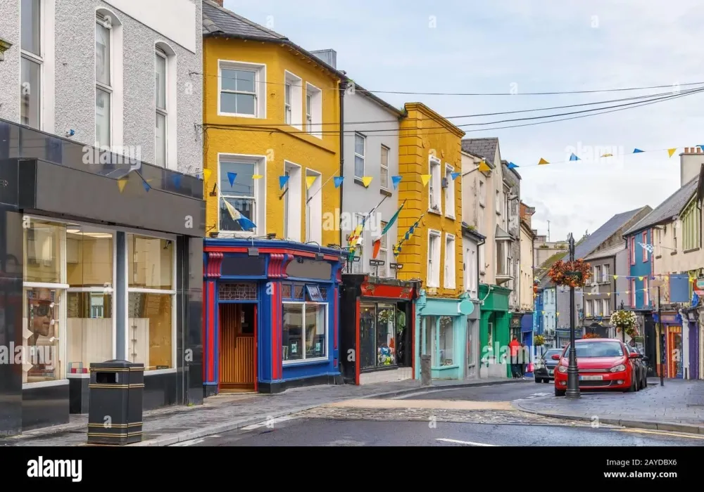 Lugares Turísticos en Ennis